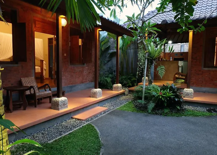 Guest house Nurada 2*