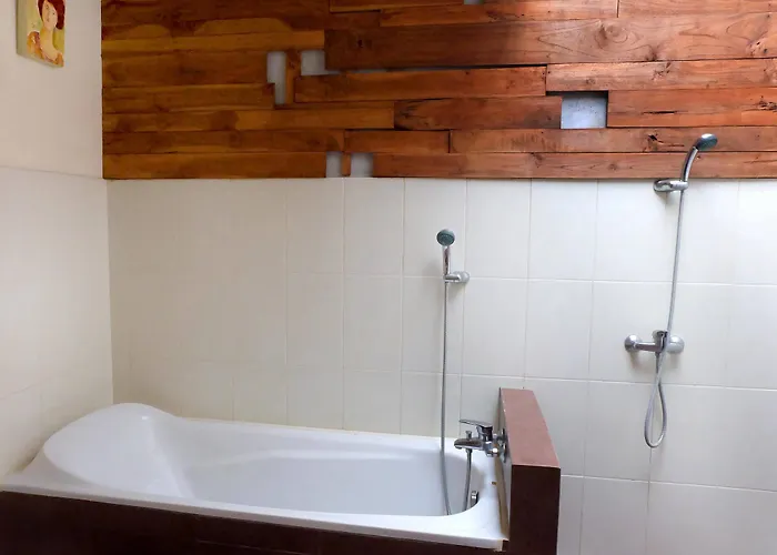 Nurada Guest house 2*